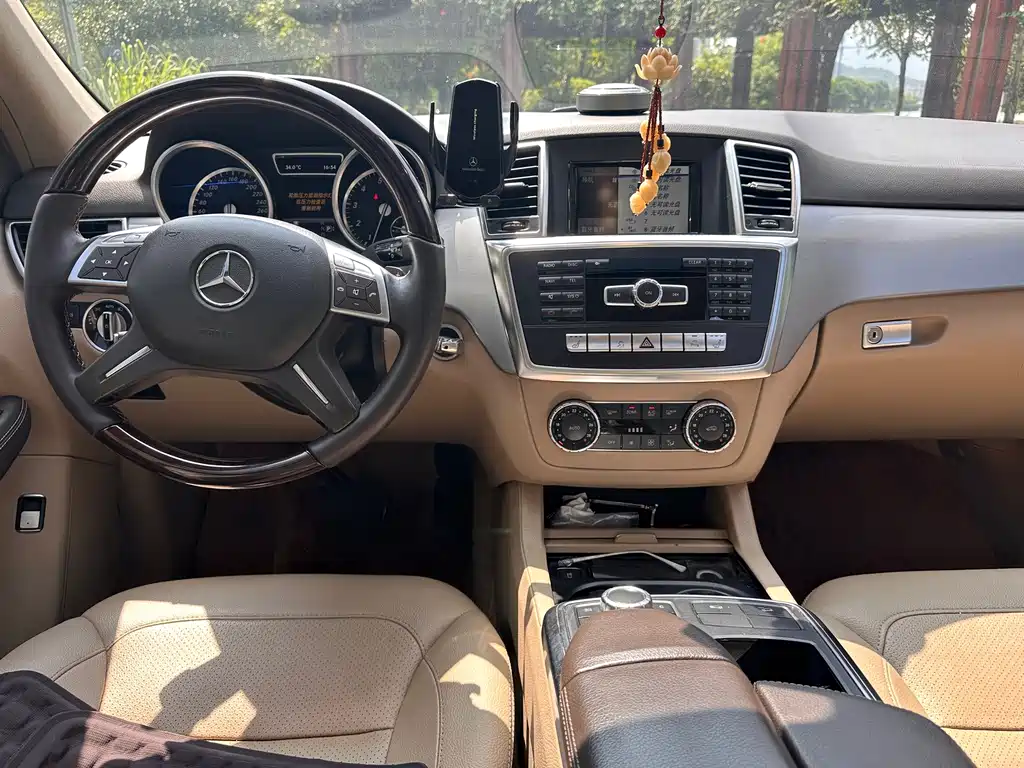 Mercedes-Benz M-Class 2013 — фото 6