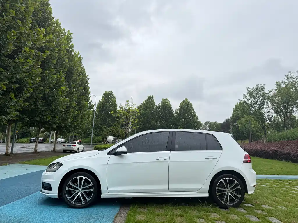 Volkswagen Golf 2016