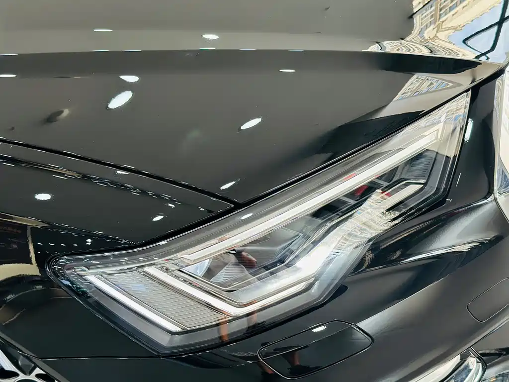 Audi A6L 2023 — фото 11