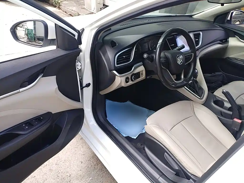 Buick Excelle GT 2018 — фото 16