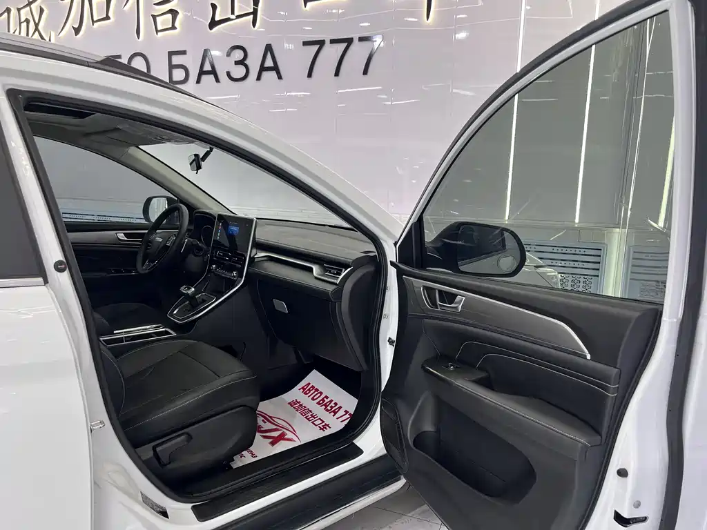 Haval M6 2023 — фото 18