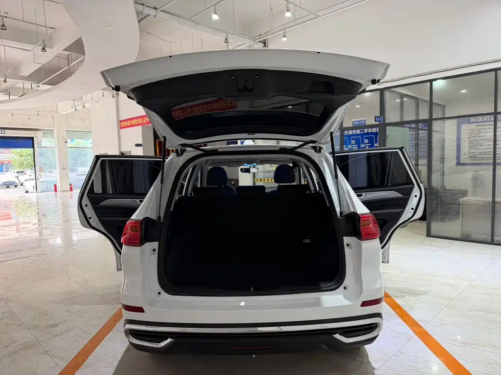 Haval M6 2023 — фото 12