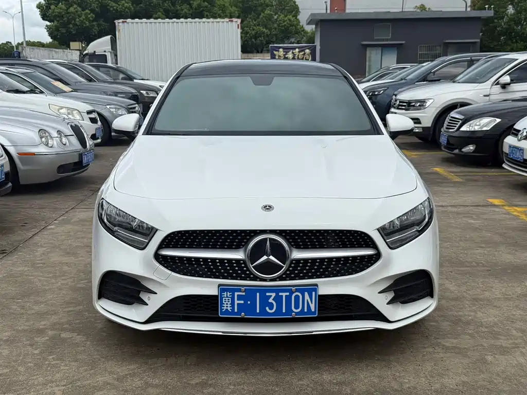 Mercedes-Benz A-Class 2022 — фото 1