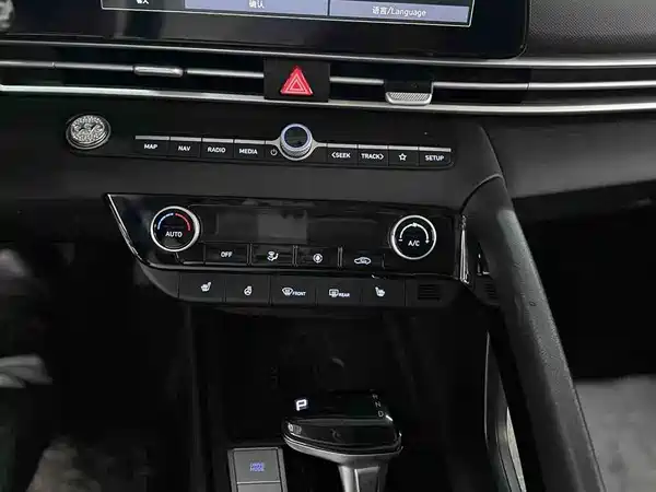 Hyundai Elantra 2023