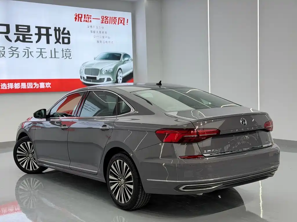 Volkswagen Passat 2019 — фото 11