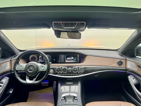 Mercedes-Benz S-Class 2020