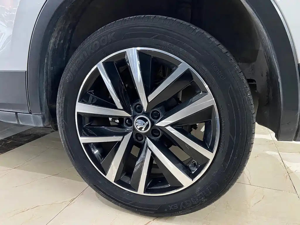 Skoda Kamiq 2023 — фото 10