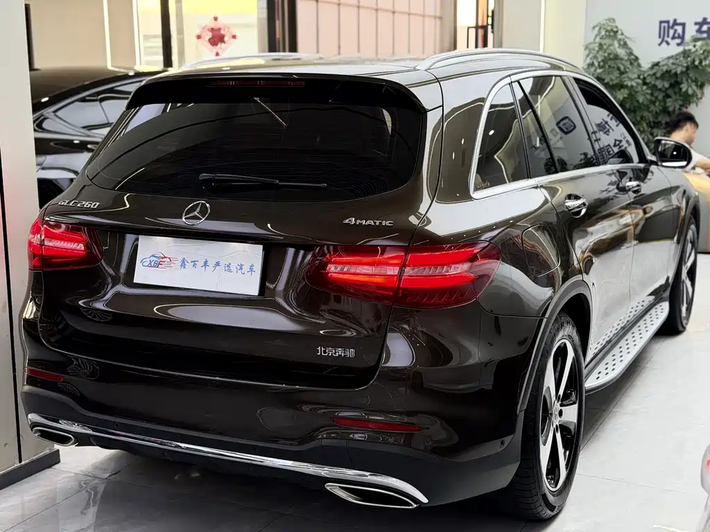 Mercedes-Benz GLC 2018 — фото 8