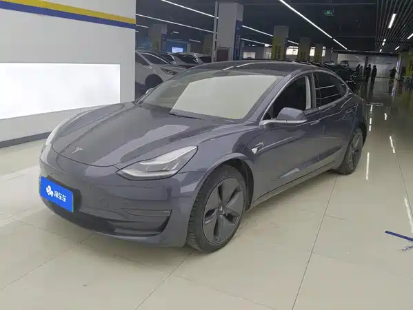 Tesla Model 3 2020