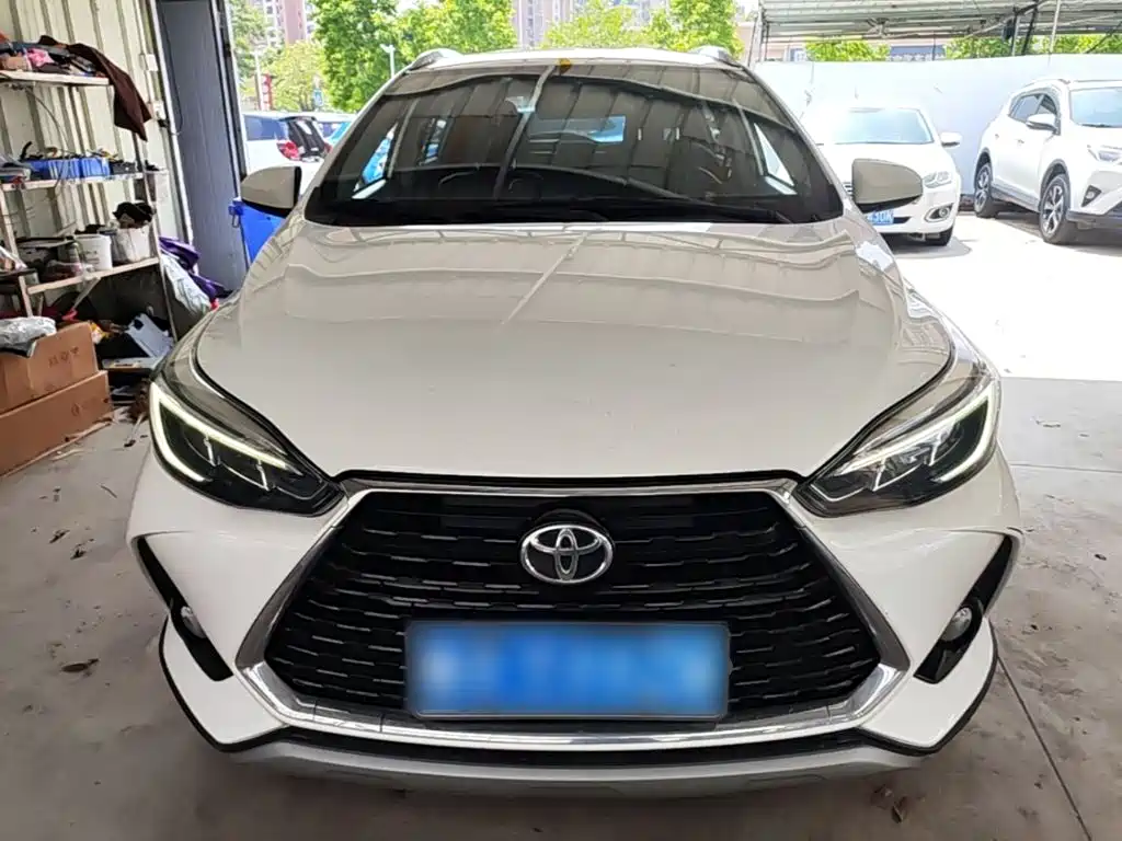 Toyota Yaris L 2020 — фото 3