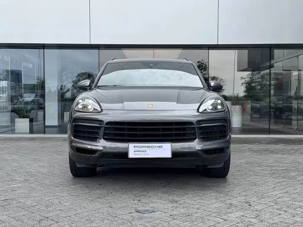 Porsche Cayenne 2021