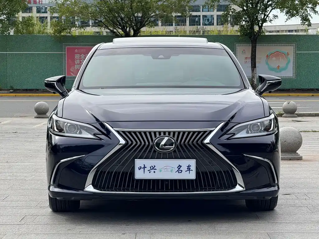 Lexus ES 2019 — фото 2