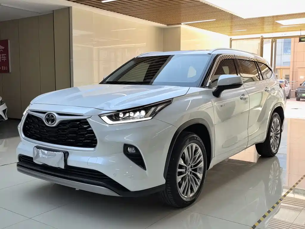 Toyota Highlander 2025