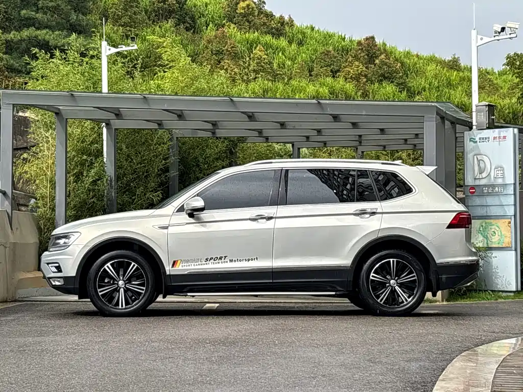Volkswagen Tiguan L 2019