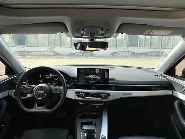 Audi A4L 2023