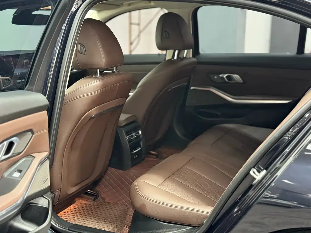 BMW 3 Series 2024