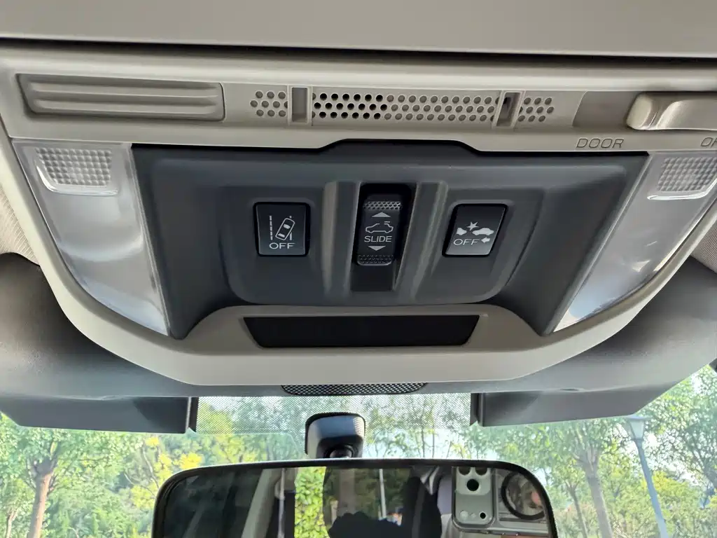 Subaru Forester 2022 — фото 13