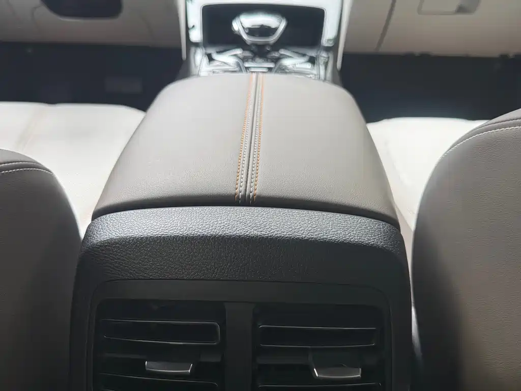 BYD Qin PLUS 2023 — фото 12