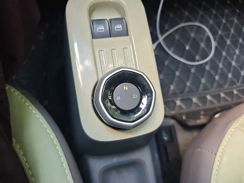 Geely Galaxy Panda 2024 — фото 15