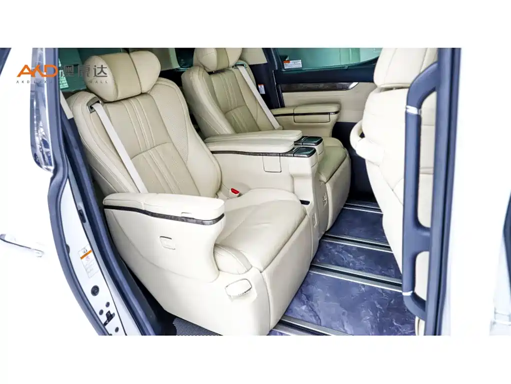 Toyota Vellfire 2020 — фото 8