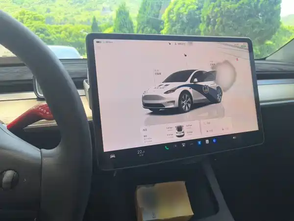 Tesla Model Y 2023