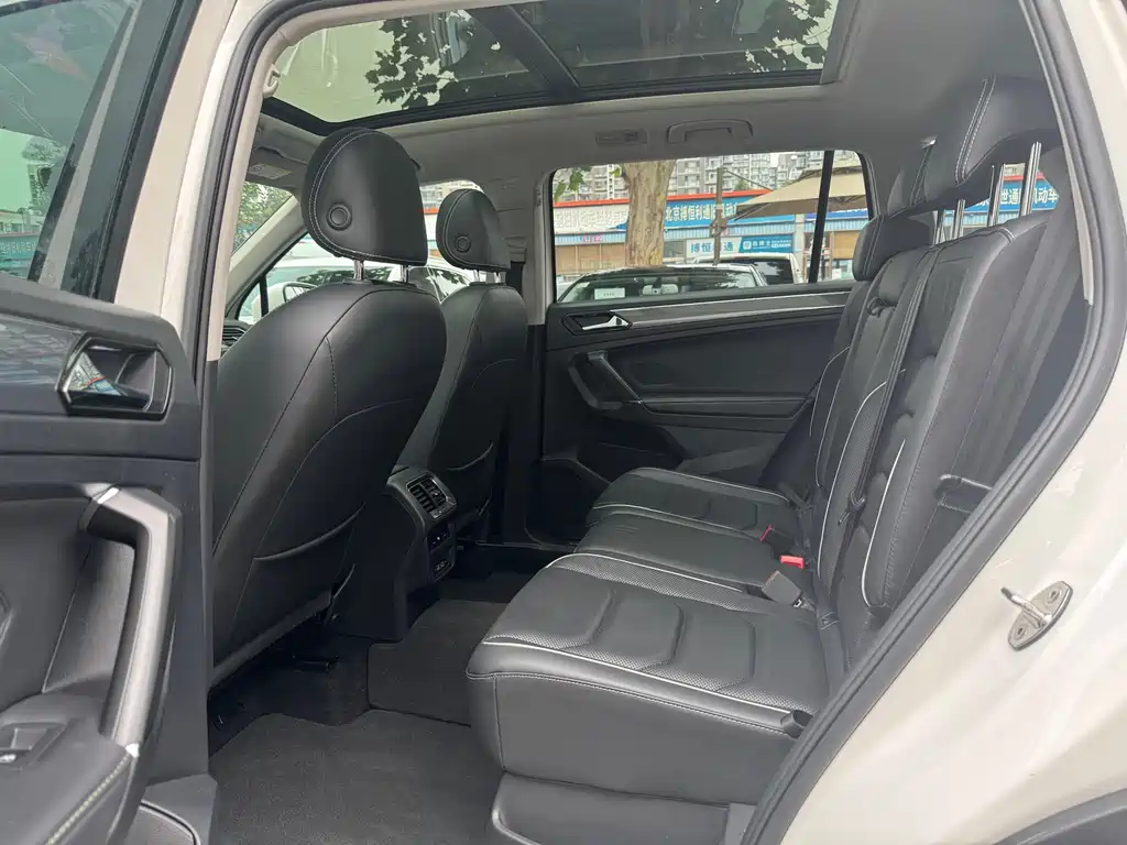 Volkswagen Tiguan L 2019