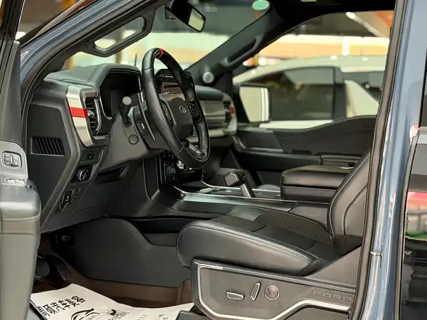 Ford F-150 Raptor 2023