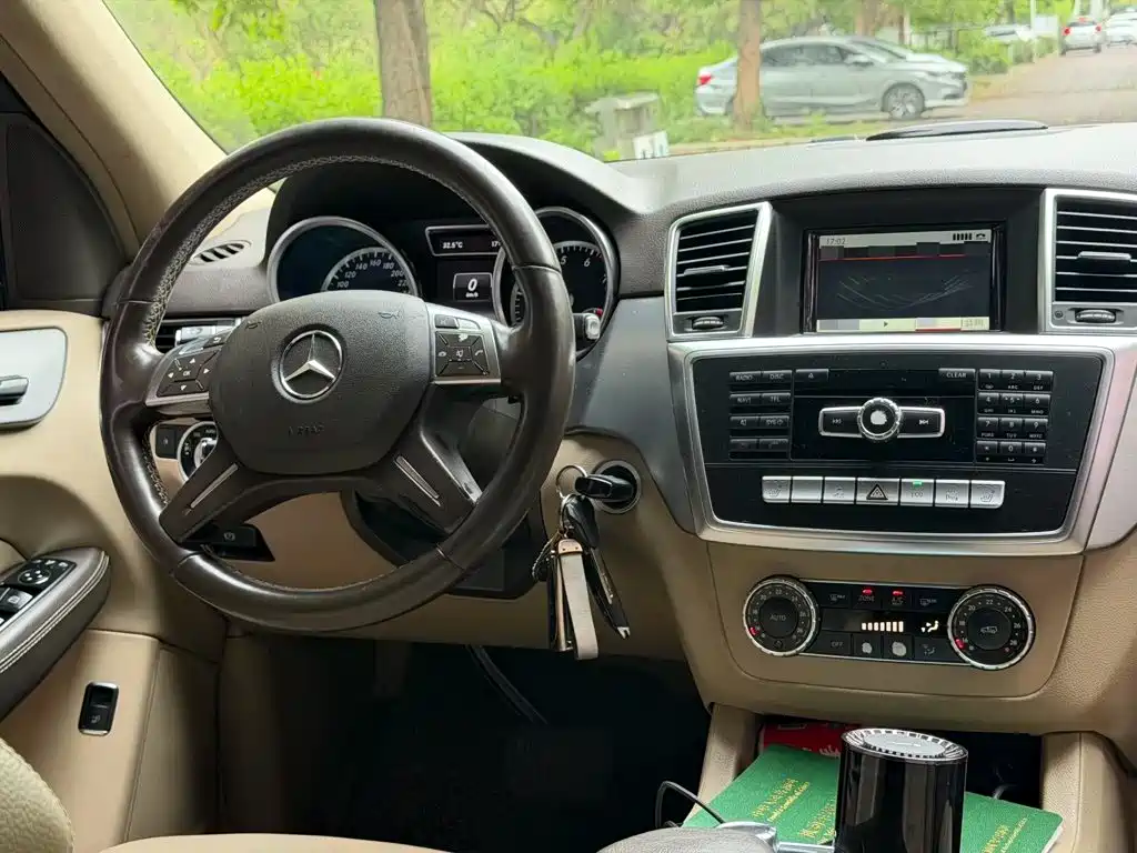 Mercedes-Benz M-Class 2015 — фото 8