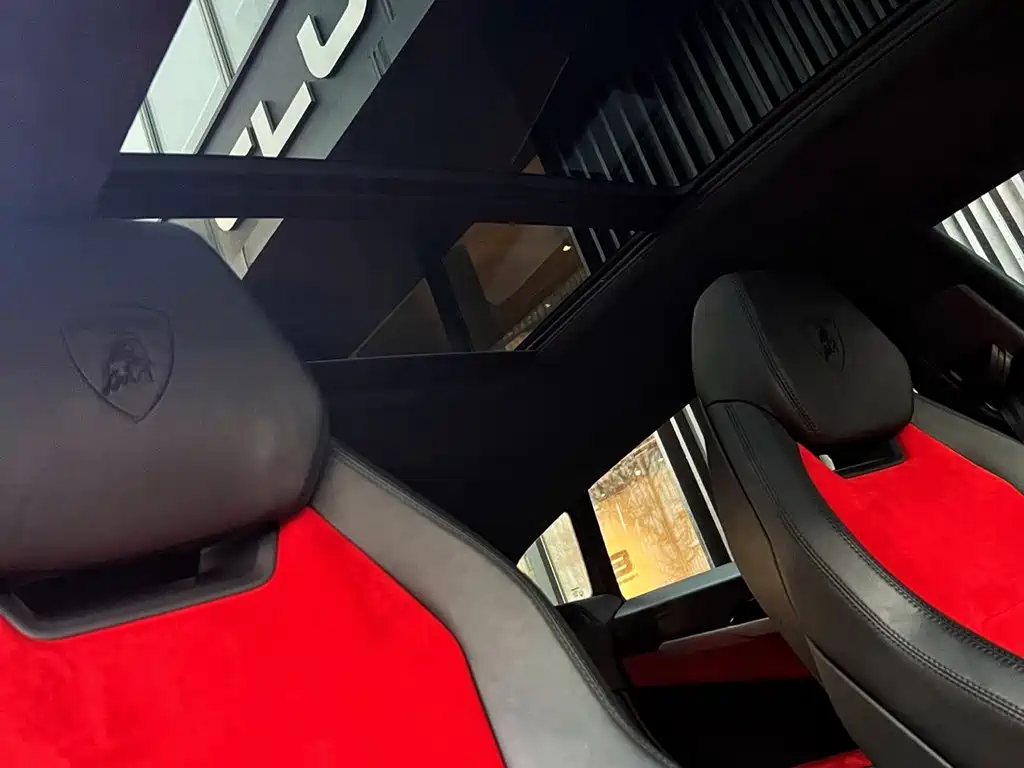 Lamborghini Urus 2019 — фото 9