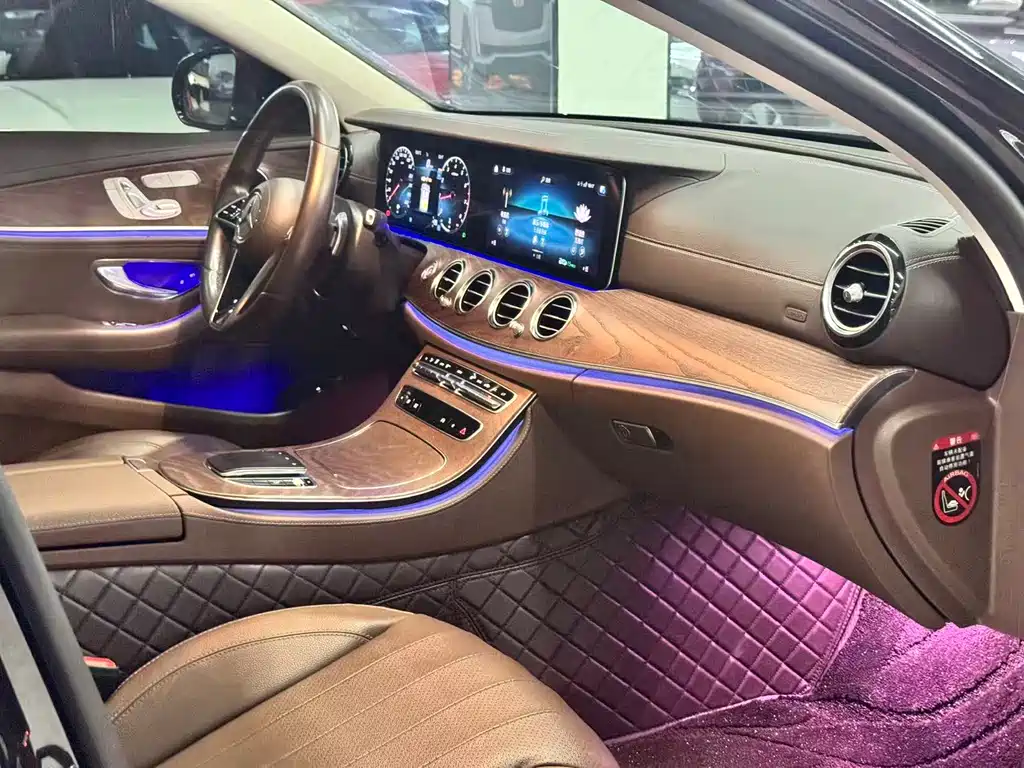 Mercedes-Benz E-Class 2023 — фото 14