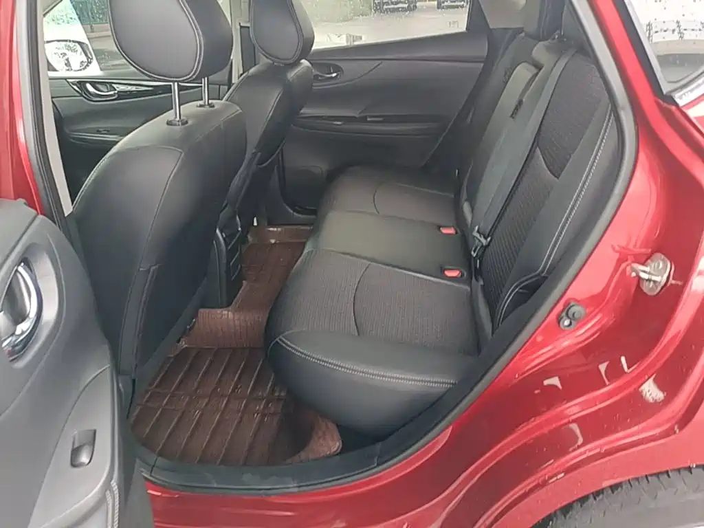 Nissan Tiida 2019 — фото 17