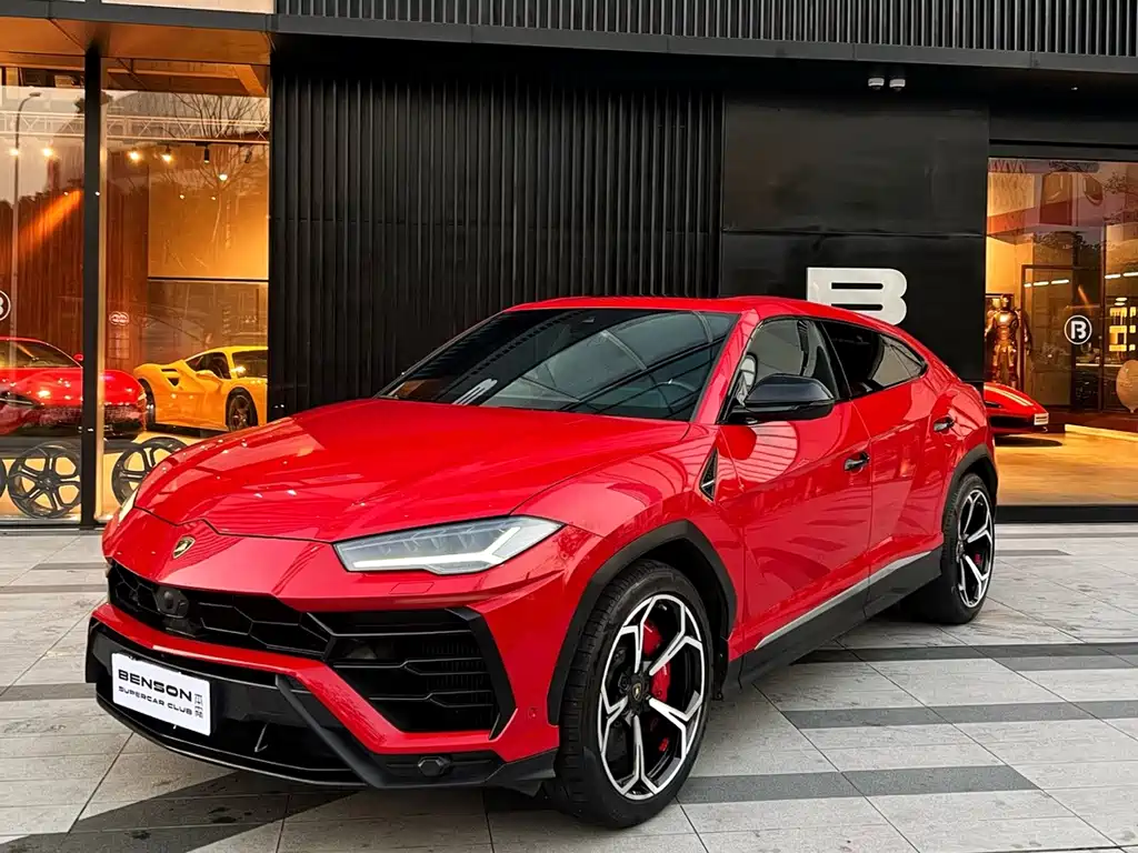 Lamborghini Urus 2019 — фото 1