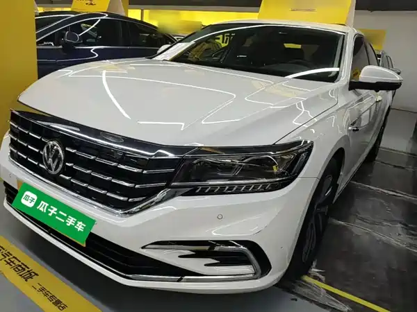 Volkswagen Passat Plug-In Hybrid 2019