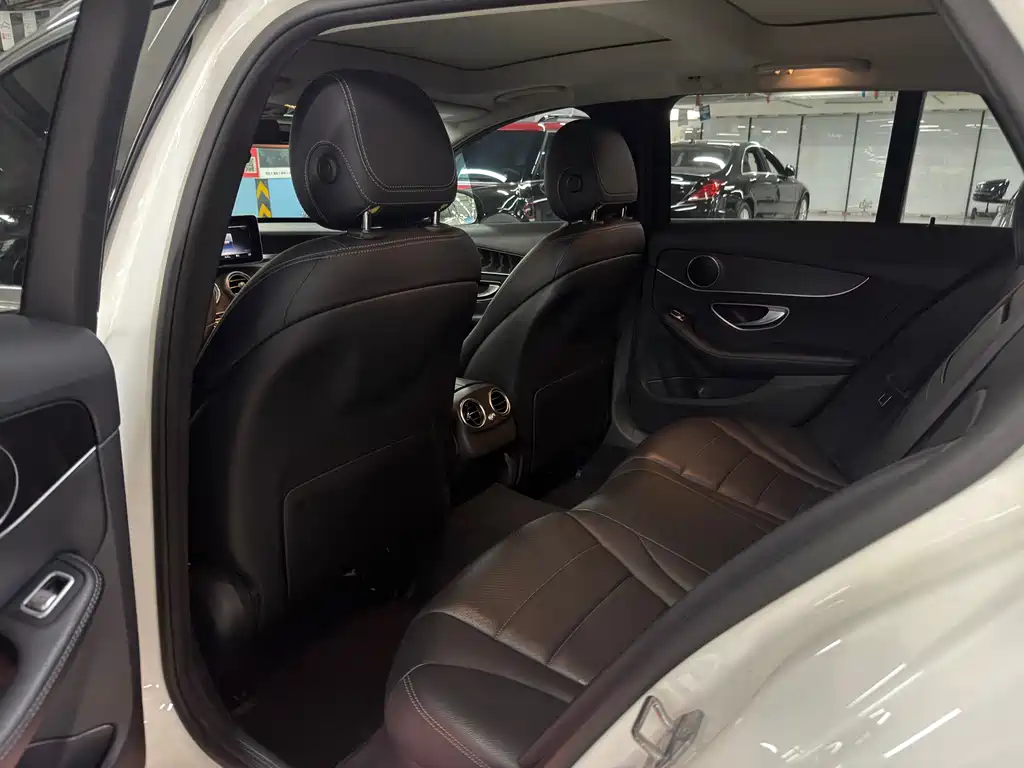 Mercedes-Benz C-Class 2018