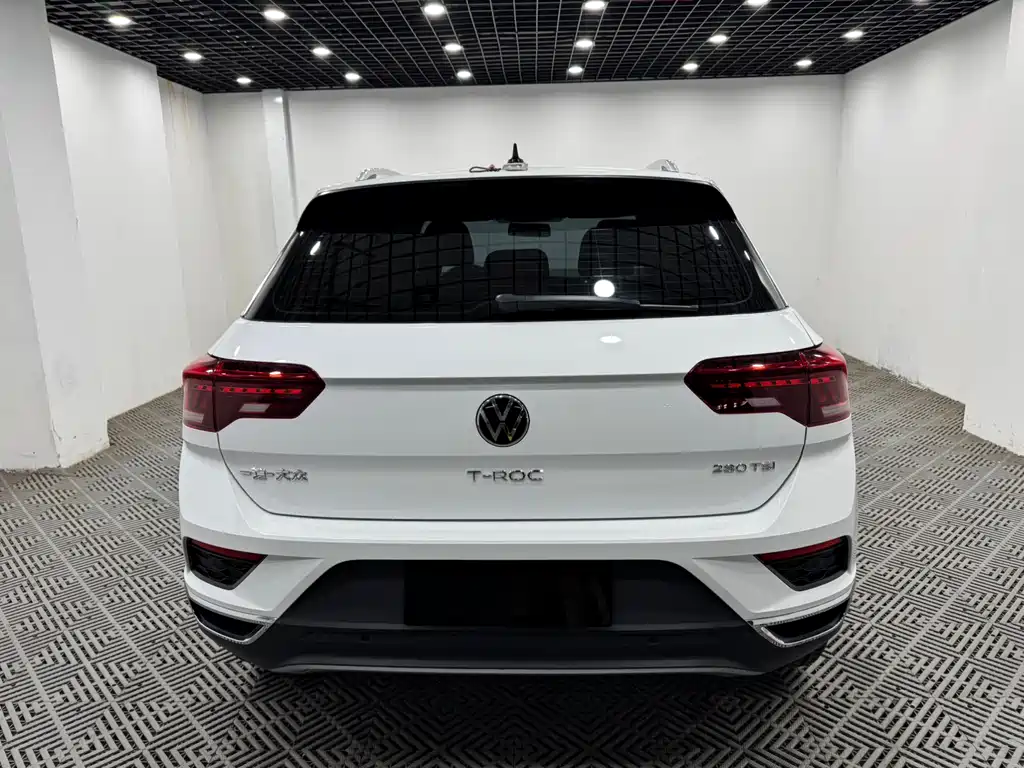 Volkswagen T-Roc 2022 — фото 8