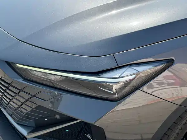 Changan UNI-V 2022