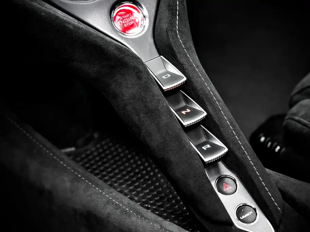McLaren 720S 2020 — фото 18