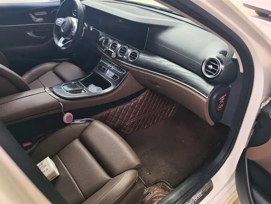 Mercedes-Benz E-Class 2019 — фото 8