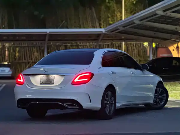 Mercedes-Benz C-Class 2018