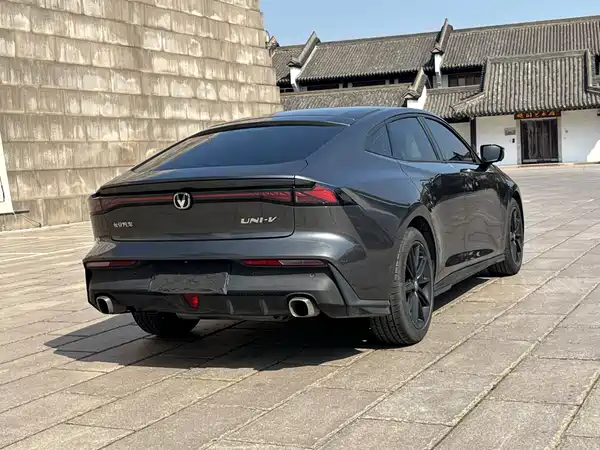 Changan UNI-V 2022