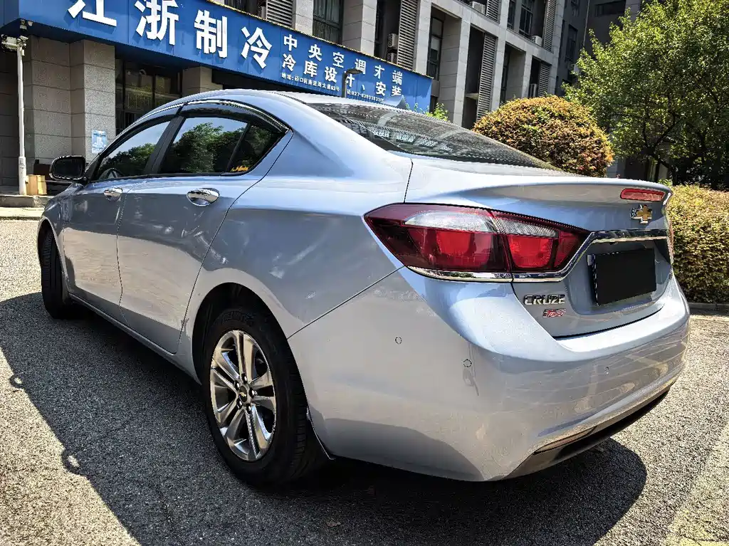 Chevrolet Cruze 2015 — фото 18