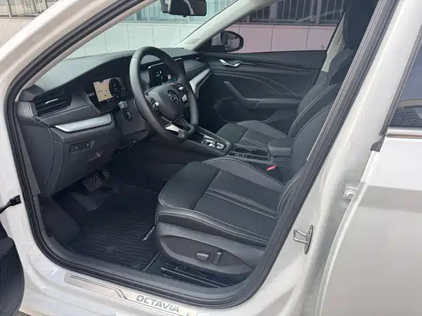 Skoda Octavia 2023