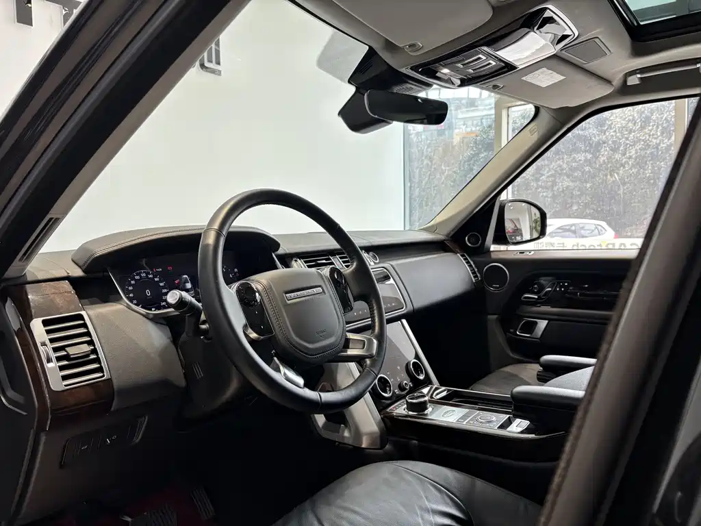 Land Rover Range Rover 2021 — фото 12