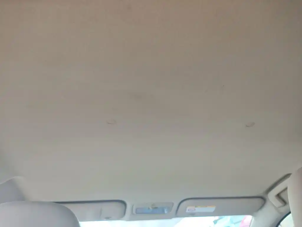 Toyota Yaris L 2015 — фото 18