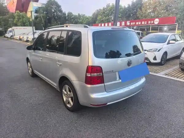 Volkswagen Touran 2013