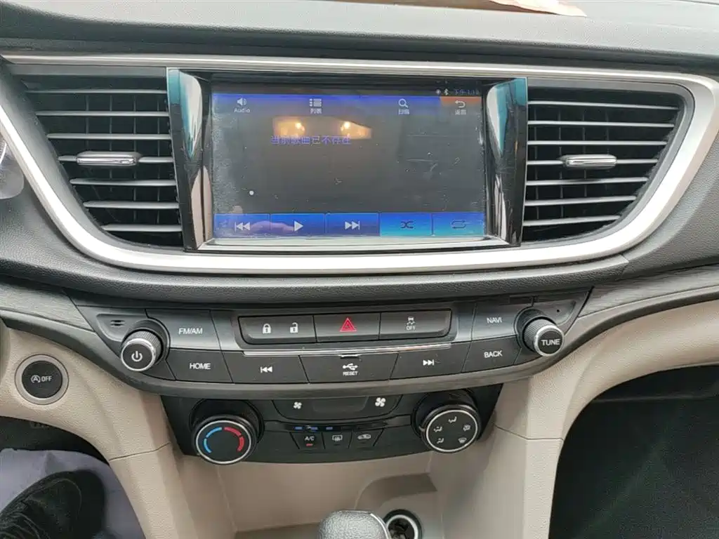 Buick Excelle 2017 — фото 13