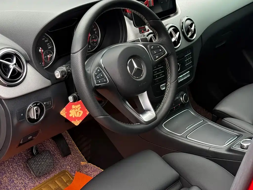 Mercedes-Benz B-Class 2017 — фото 12