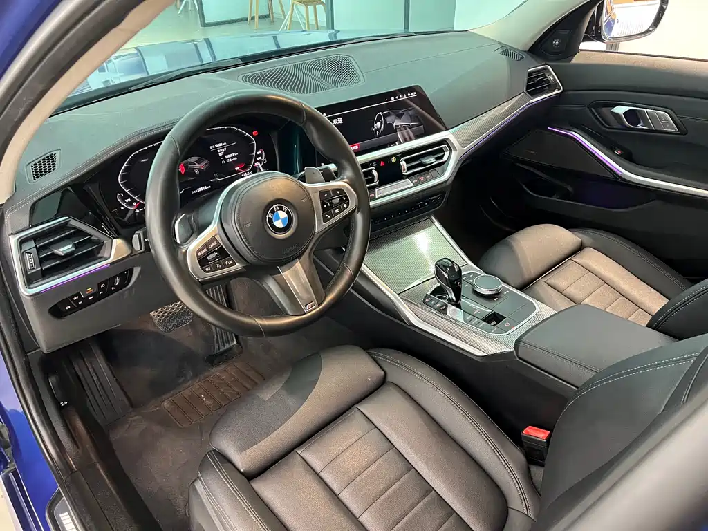 BMW 3 Series 2019 — фото 7