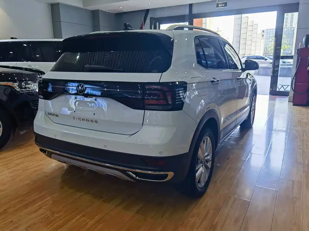Volkswagen T-Cross 2023 — фото 11