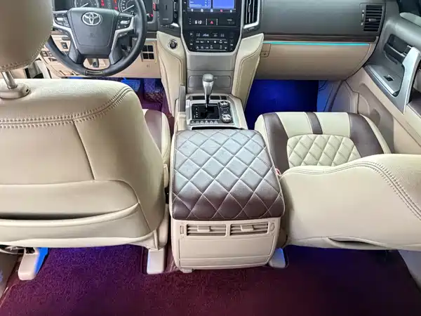 Toyota Land Cruiser 2015